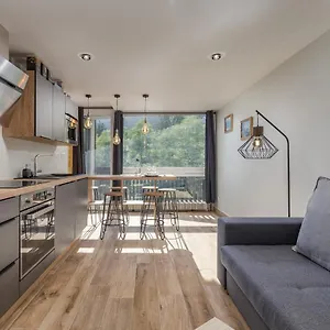 https://sun-valley-chamonix.hotels-rhonealpes.com